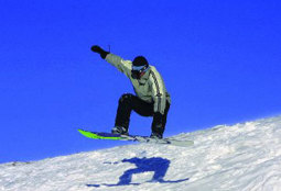 Snowboarder