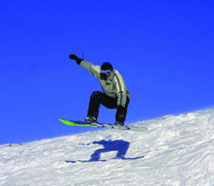 Snowboarder