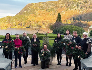 Innonthelakewreath event.