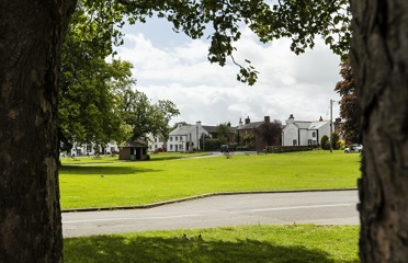 Langwatbhy Green photo by Helen Shaw www.malkinphotography.co.uk